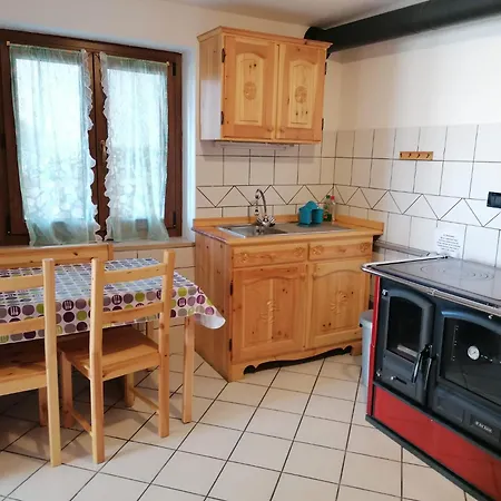 Hébergement de vacances Casa Mojito Per Vacanze In Montagna Sampeire